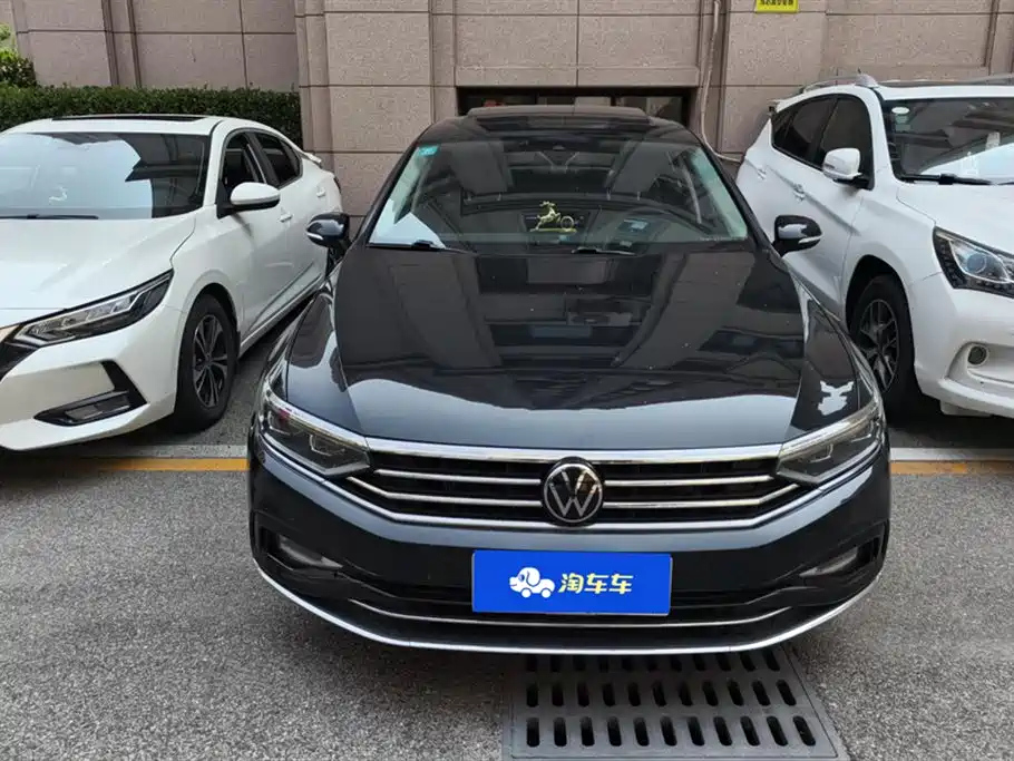 VOLKSWAGEN MAGOTAN 2020
