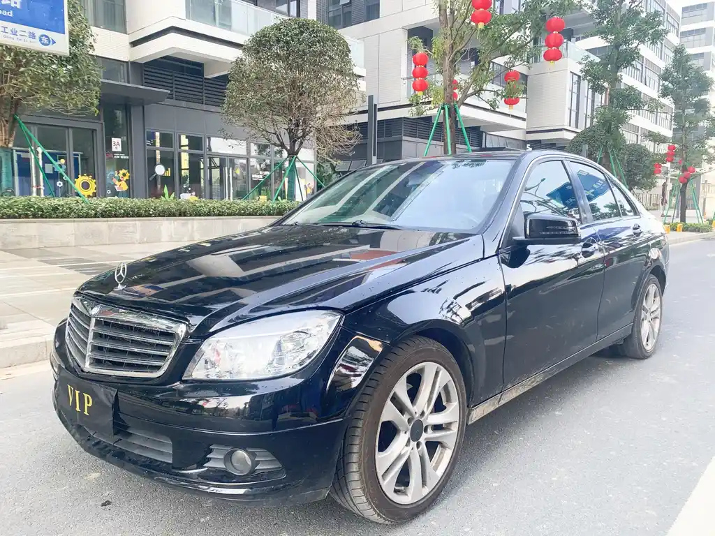 MERCEDES BENZ C-CLASS