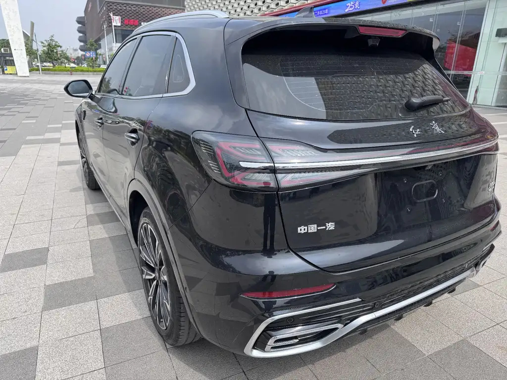 HONGQI HS5 2023