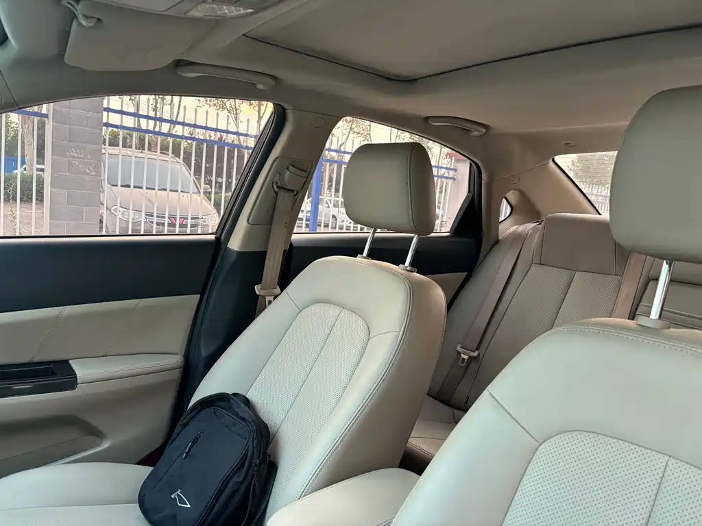 CHANGAN EADO 2013