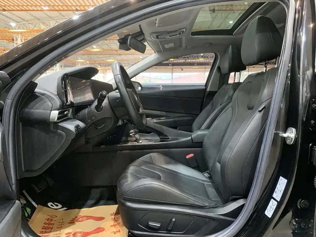 HYUNDAI ELANTRA 2021