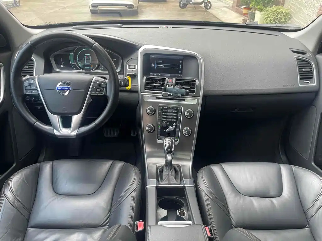 VOLVO XC60 IMPORT 2014