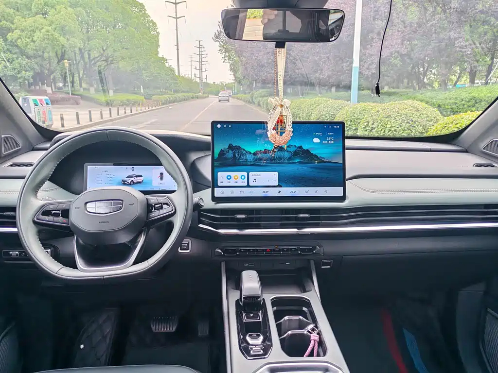 GEELY AUTO HAOYUE L 2024