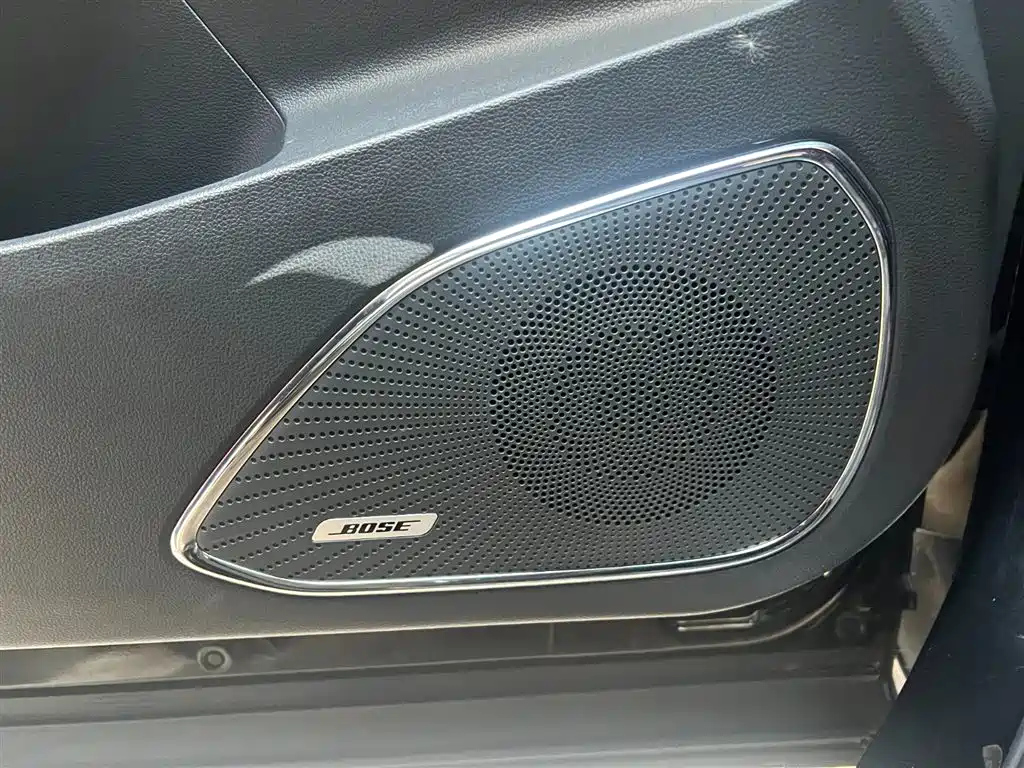 HONGQI HS5 2022