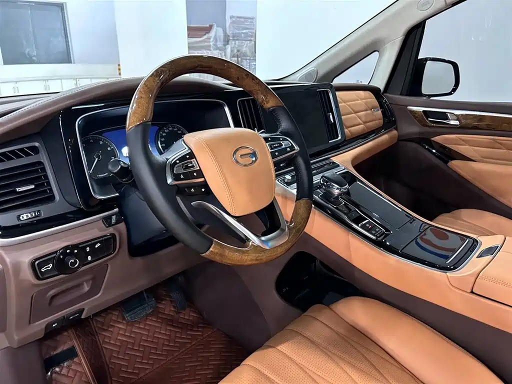 TRUMPCHI M8 2022