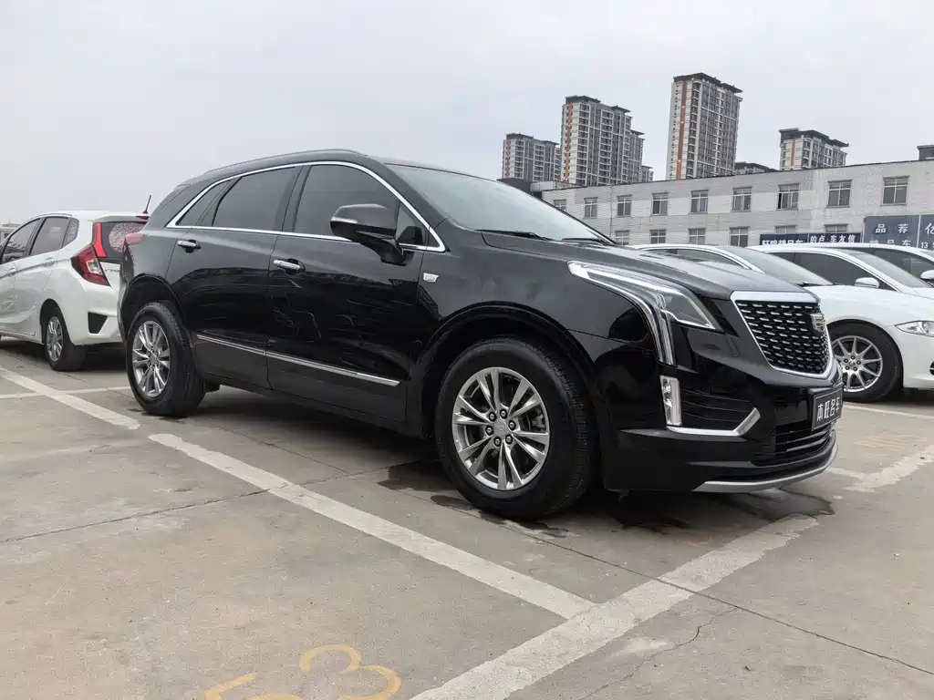 CADILLAC XT5 2021