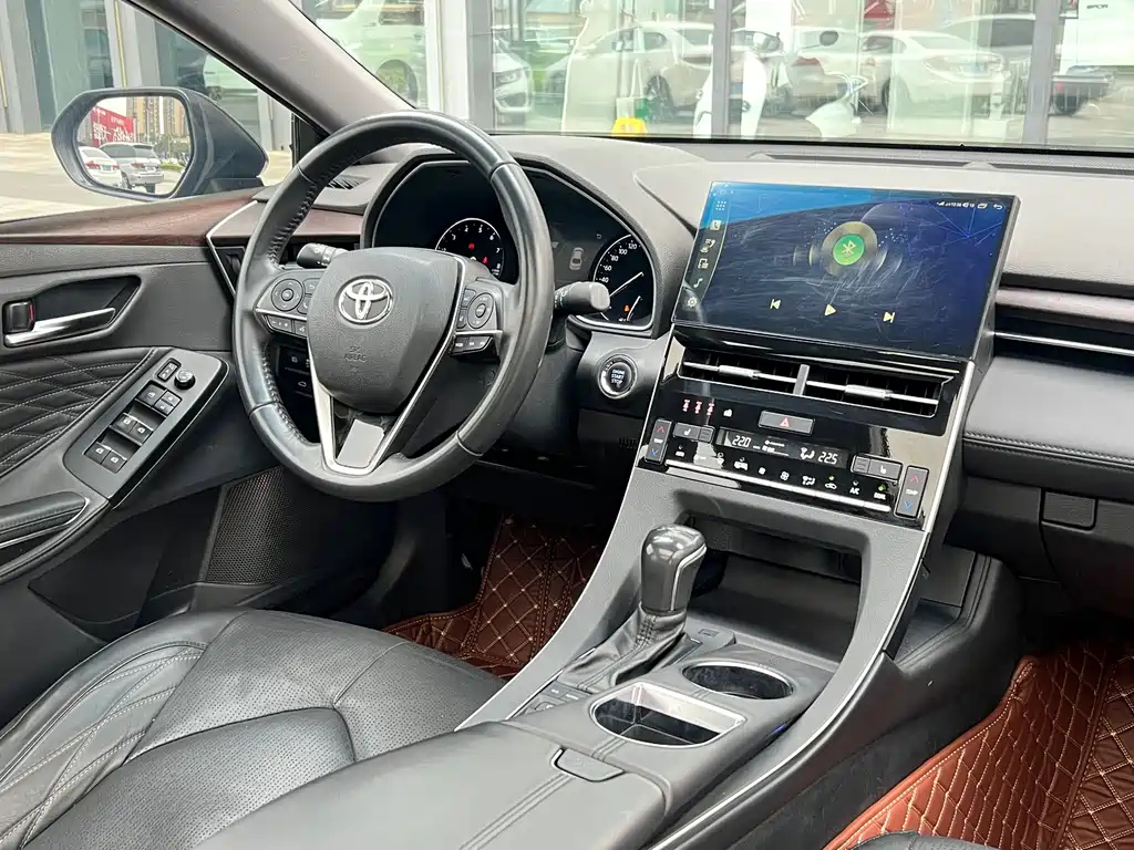 TOYOTA AVALON 2020