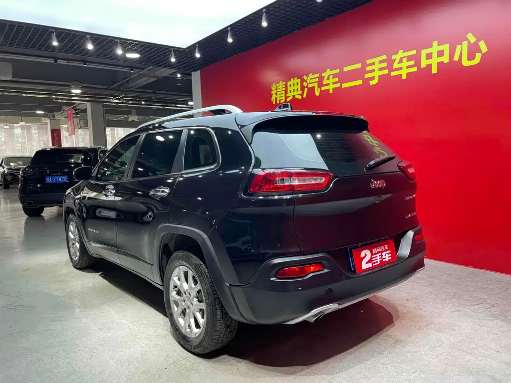 JEEP CHEROKEE 2020