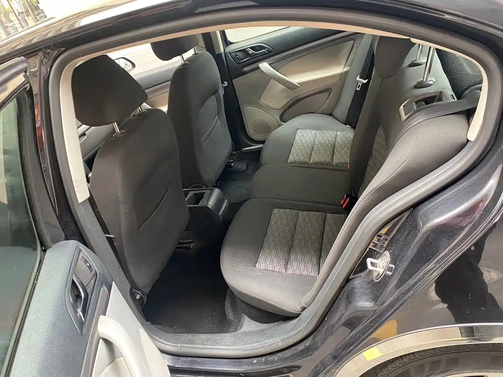 SKODA OCTAVIA 2012