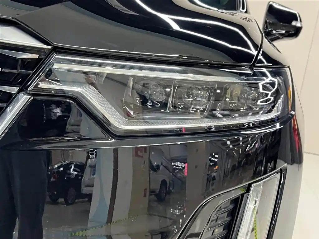 CADILLAC XT6 2021