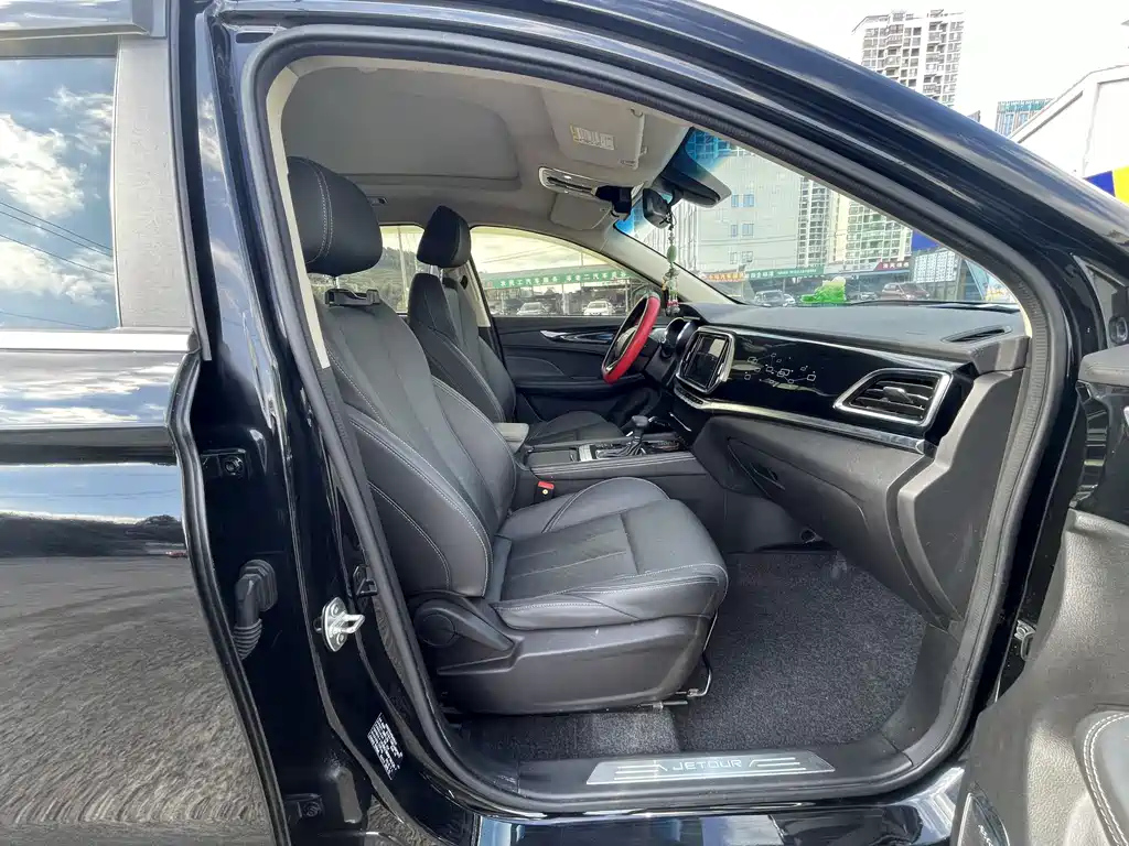 JETOUR X90 2019