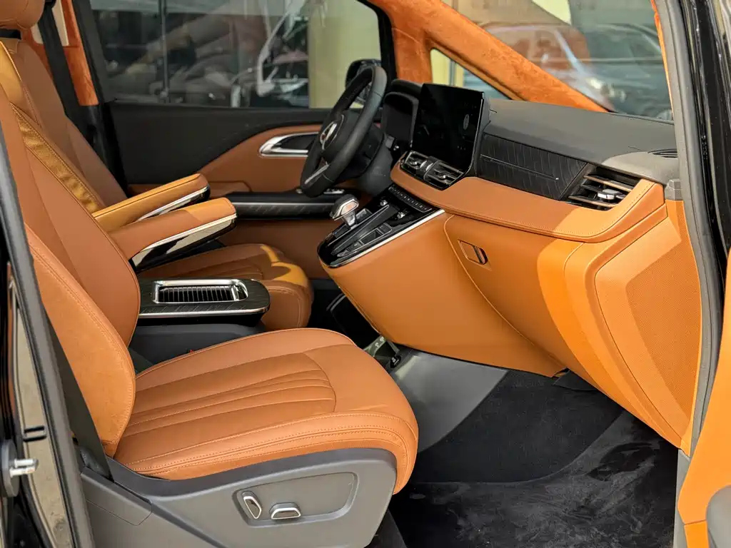 HONGQI HQ9 2023