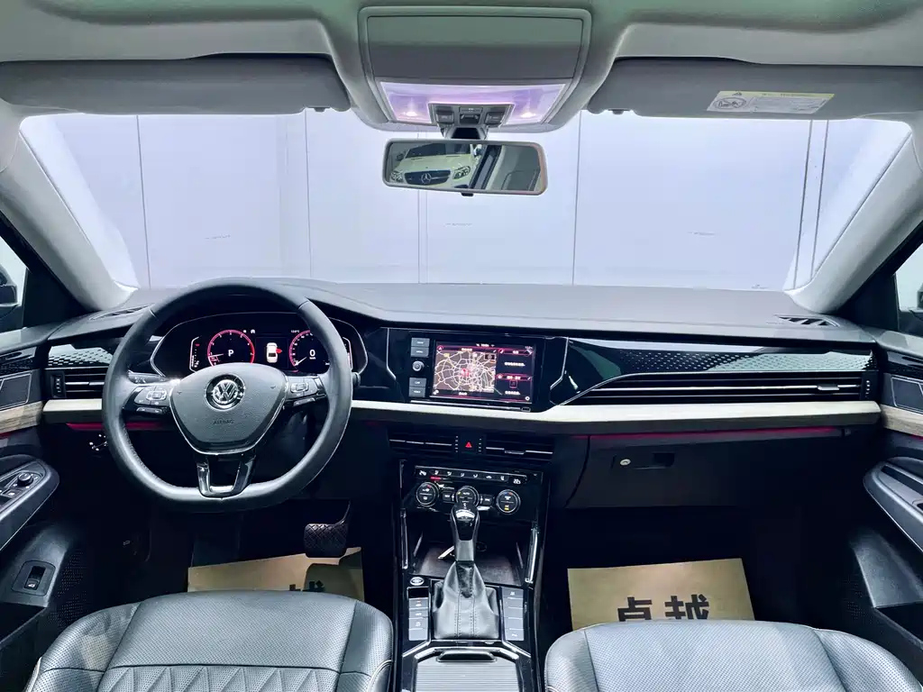 VOLKSWAGEN PASSAT 2020