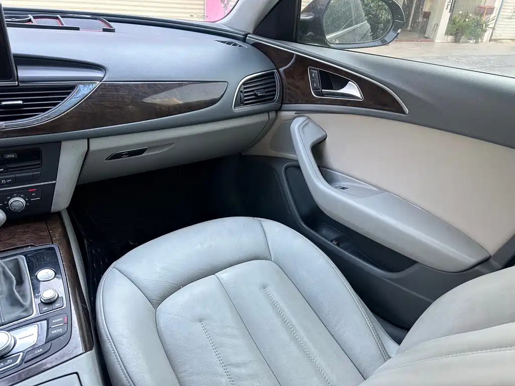 AUDI A6L 2012