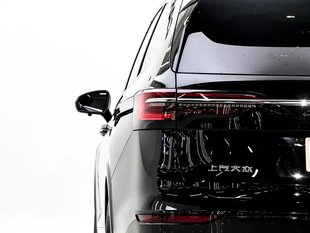 VOLKSWAGEN VILORAN 2023