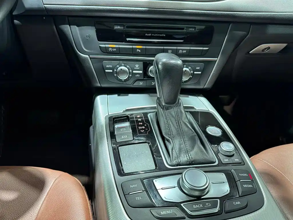 AUDI A6L 2019
