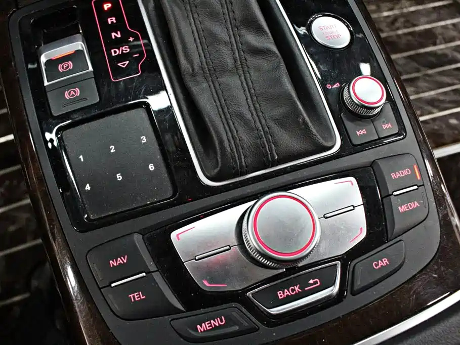 AUDI A6L 2016