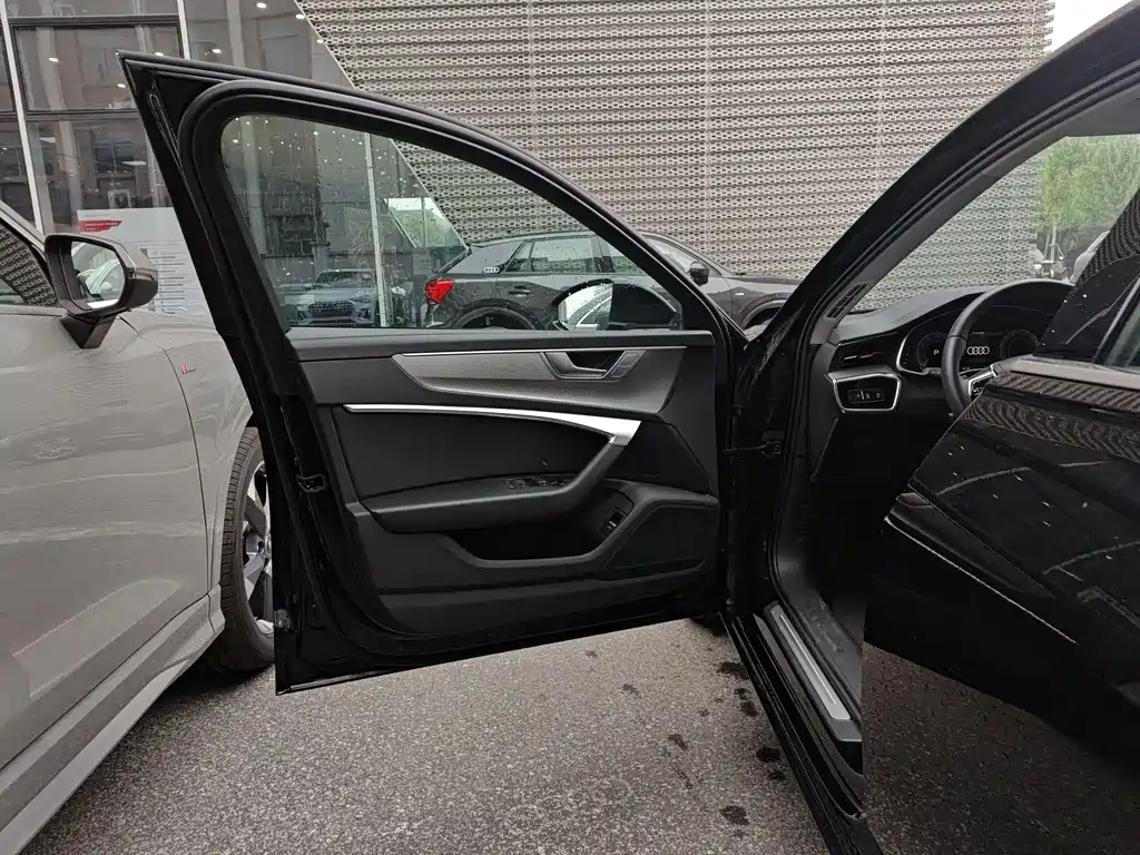 AUDI A6L 2023