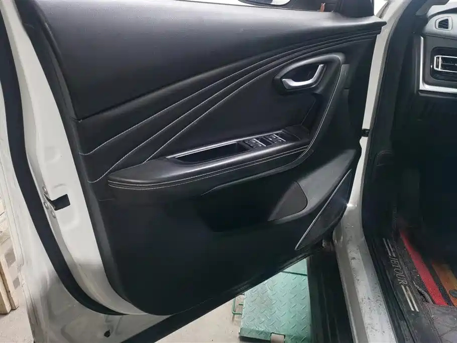 JETOUR X70 2019