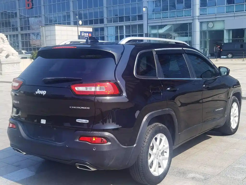 JEEP CHEROKEE 2017