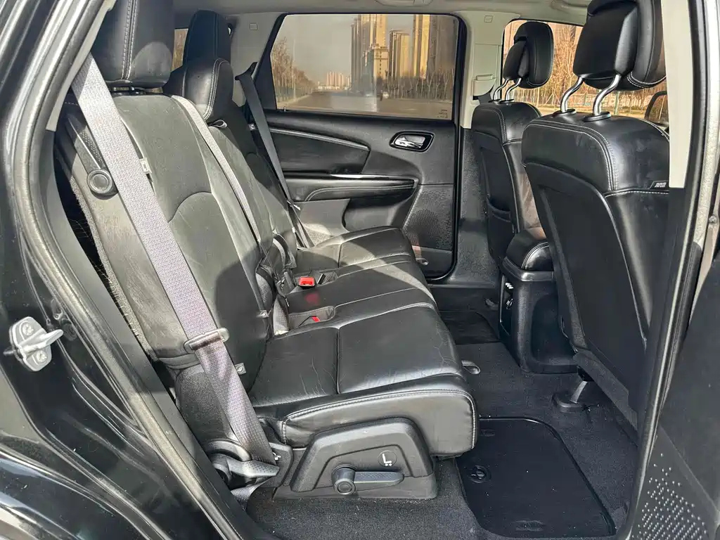 DODGE JCUV 2016