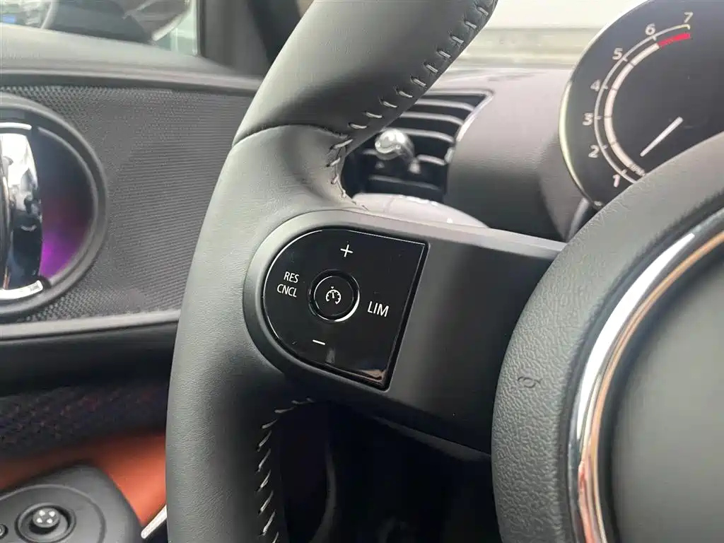 MINI CLUBMAN 2022