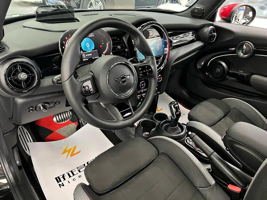 MINI JCW 2022