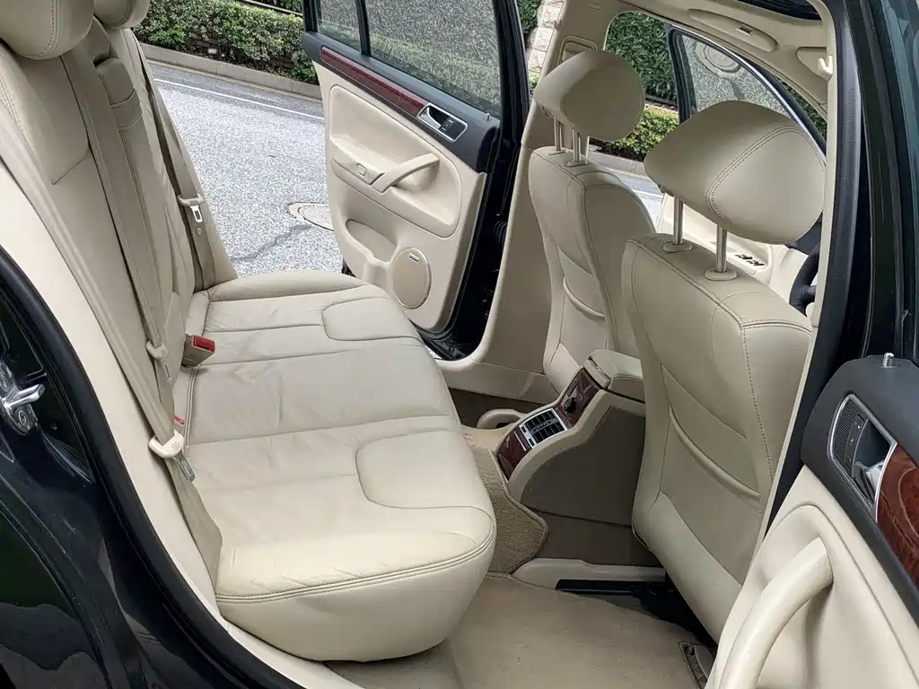 VOLKSWAGEN OTHER 2011