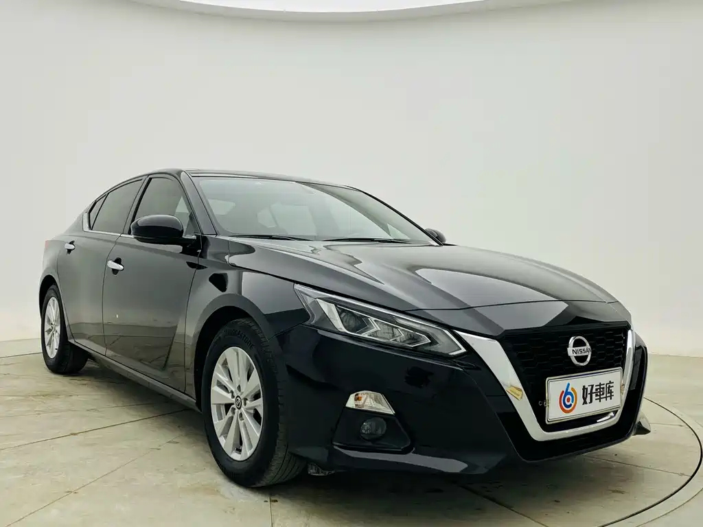 NISSAN TEANA 2019