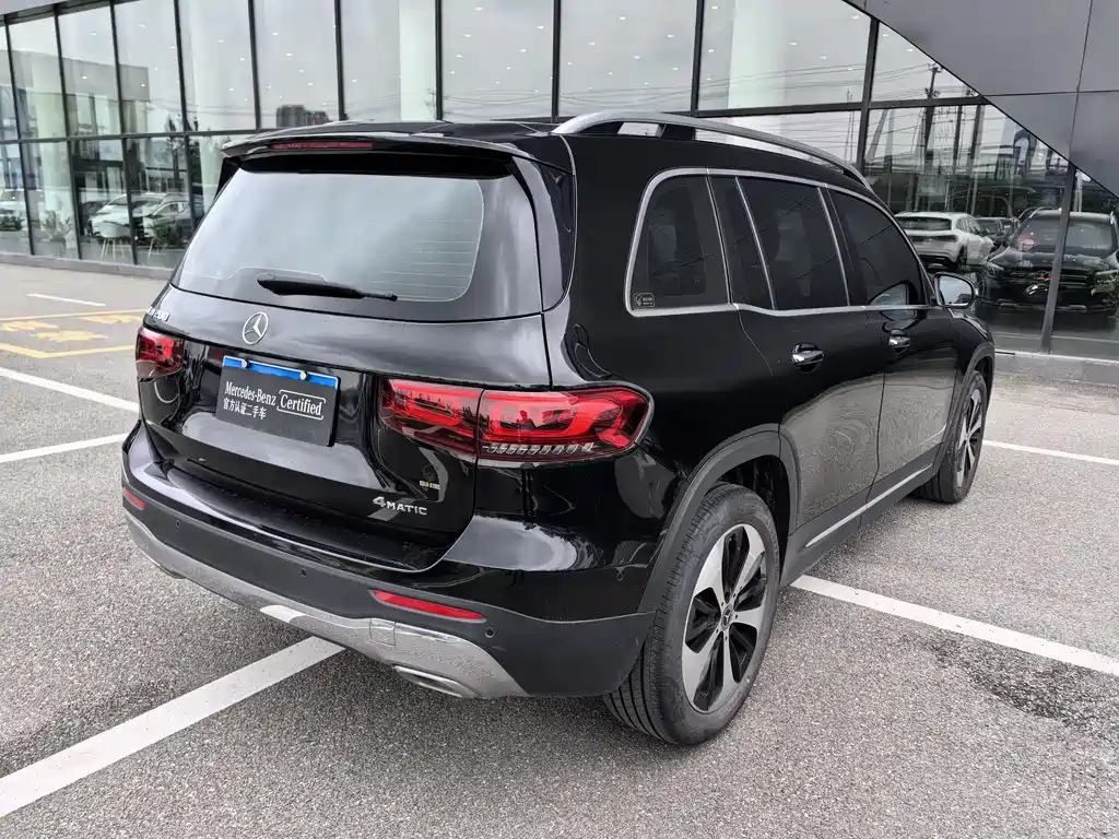 MERCEDES BENZ GLB 2021