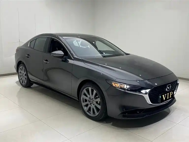 MAZDA 3 AXELA 2022
