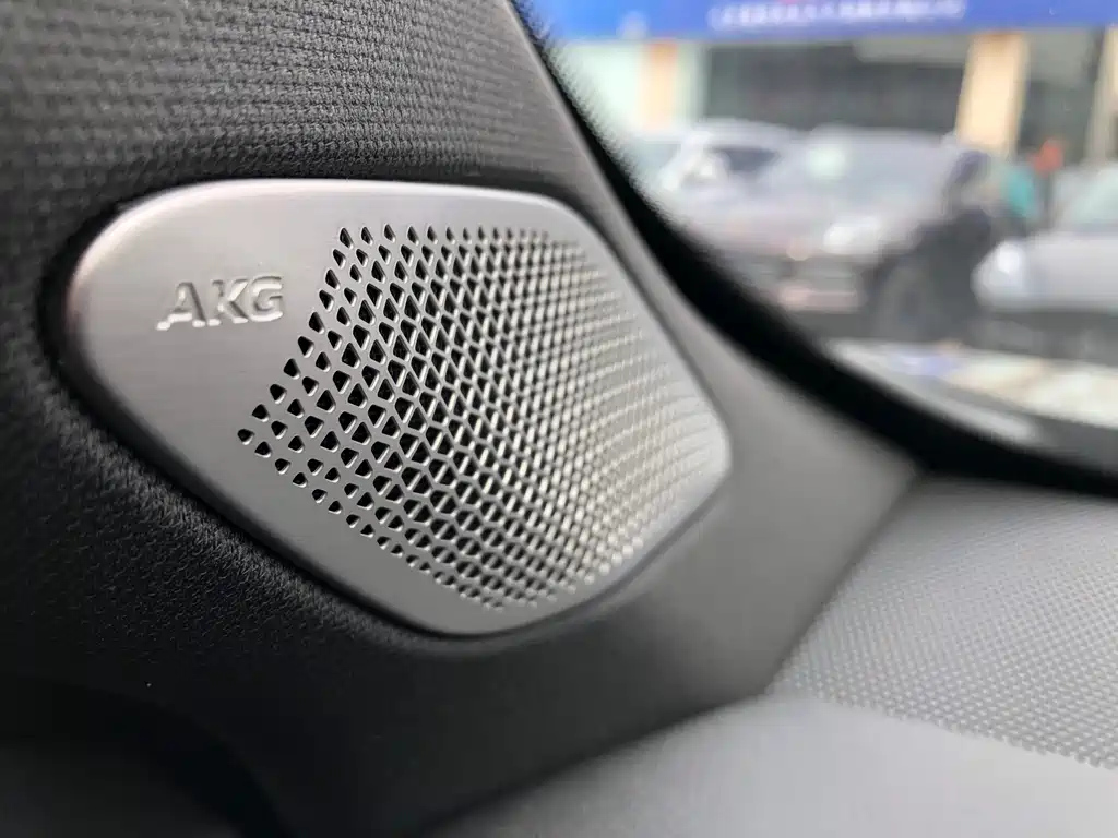 CADILLAC XT4 2024