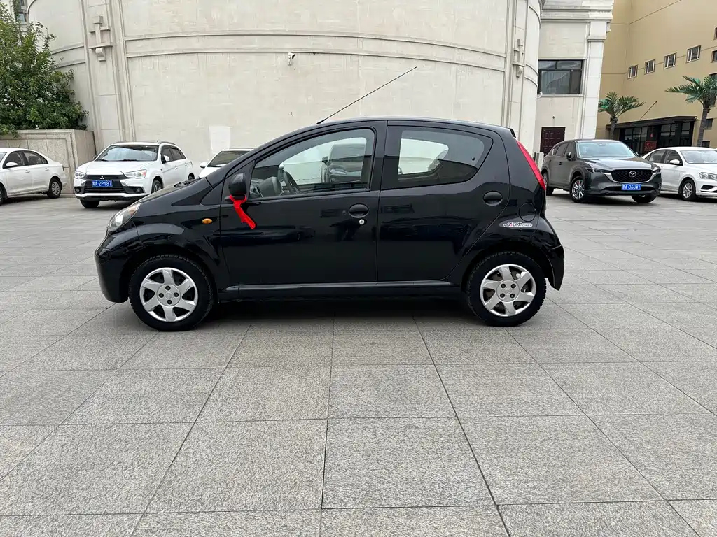 BYD F0 2013