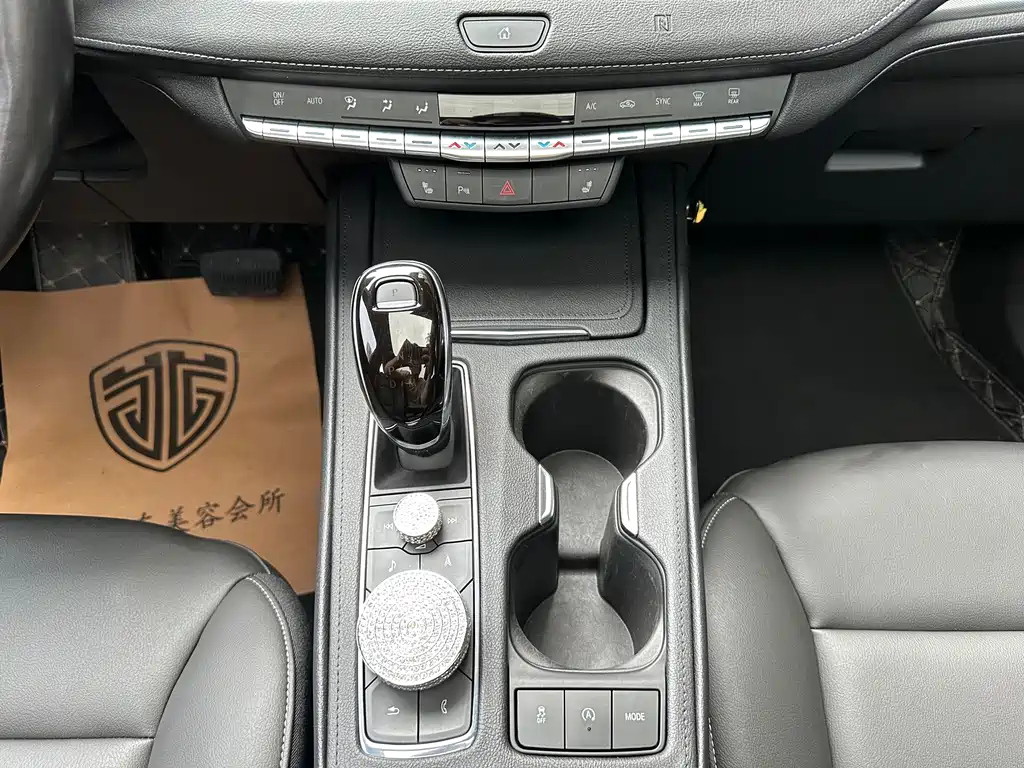 CADILLAC XT4 2020