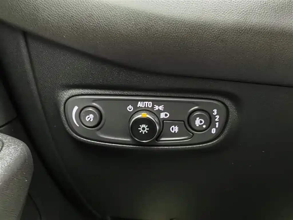 CHEVROLET EXPLORER 2022
