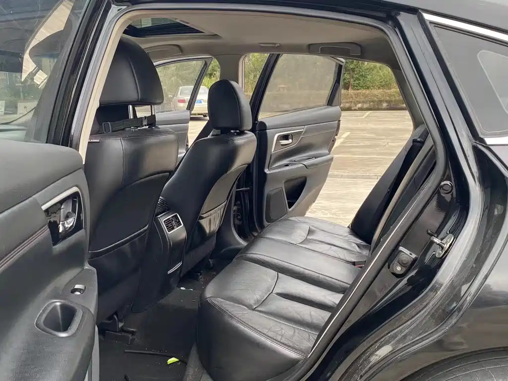 NISSAN TEANA 2018