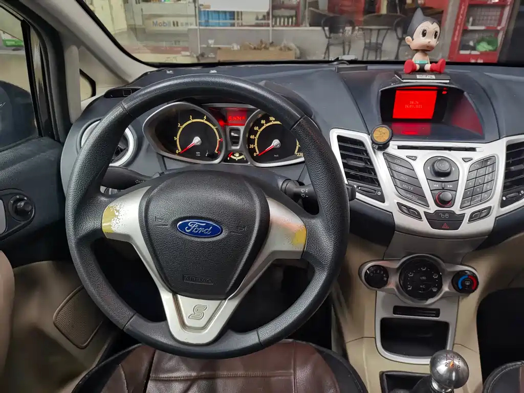 FORD FIESTA 2010