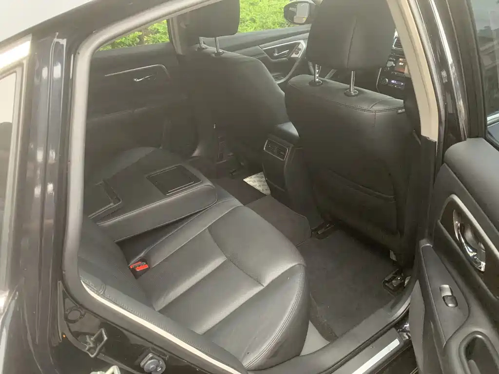 NISSAN TEANA 2016