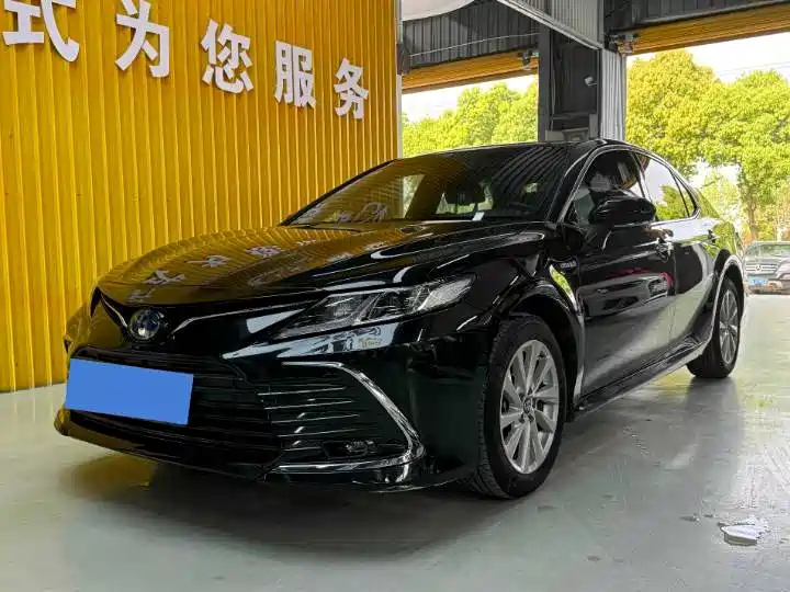 TOYOTA CAMRY 2021