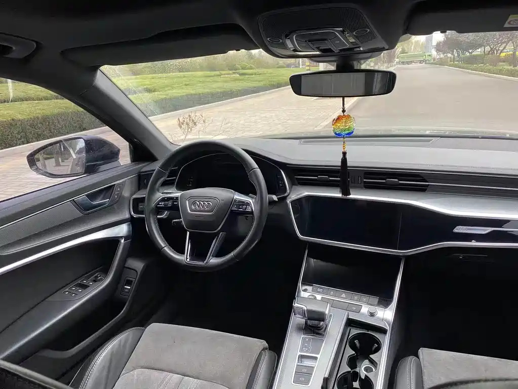 AUDI A6L 2021
