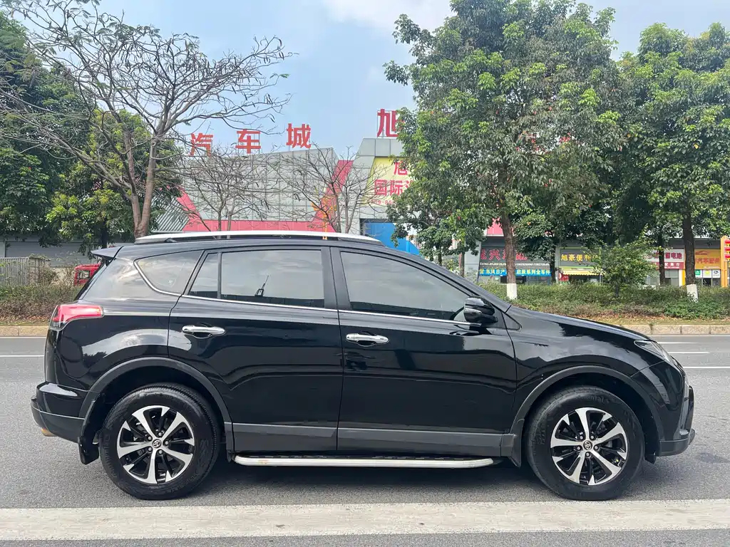 TOYOTA RAV4 RONGFANG 2018