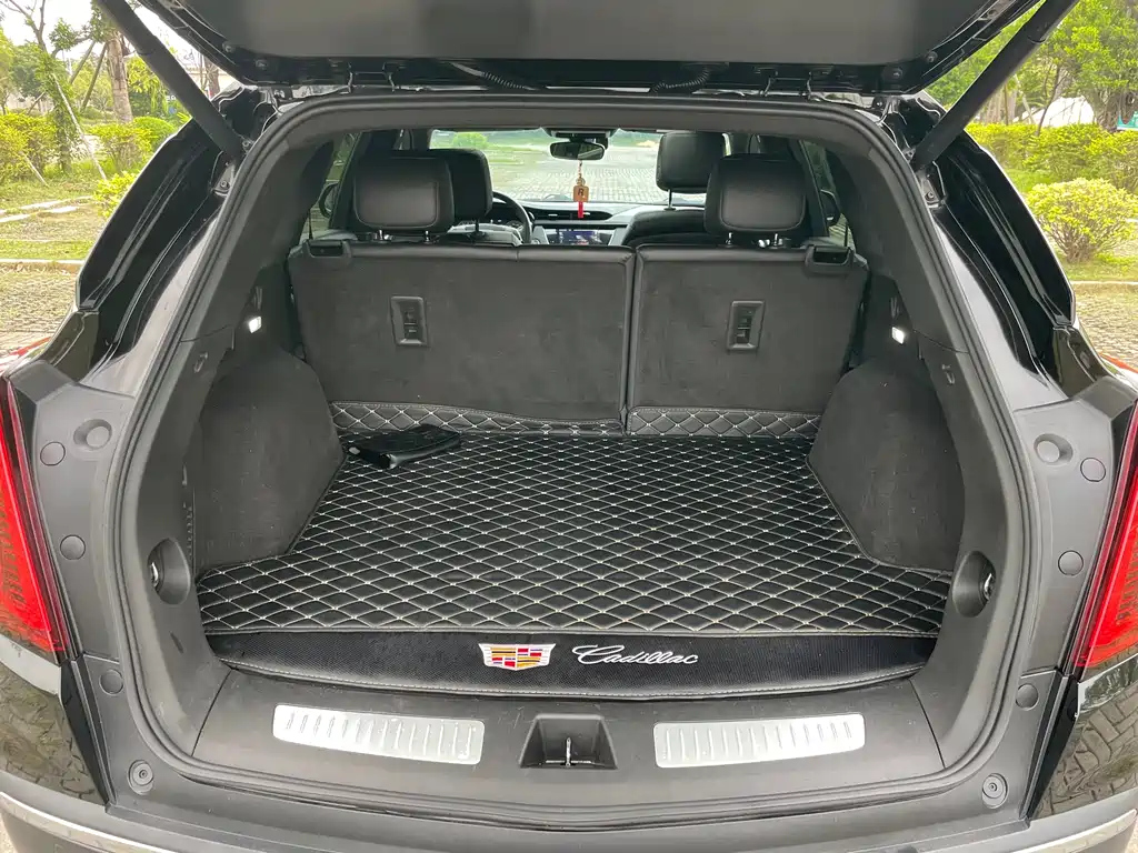 CADILLAC XT5 2021
