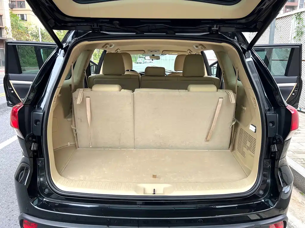 TOYOTA HIGHLANDER 2018