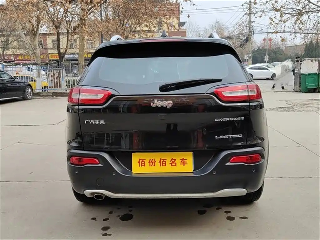 JEEP CHEROKEE 2019