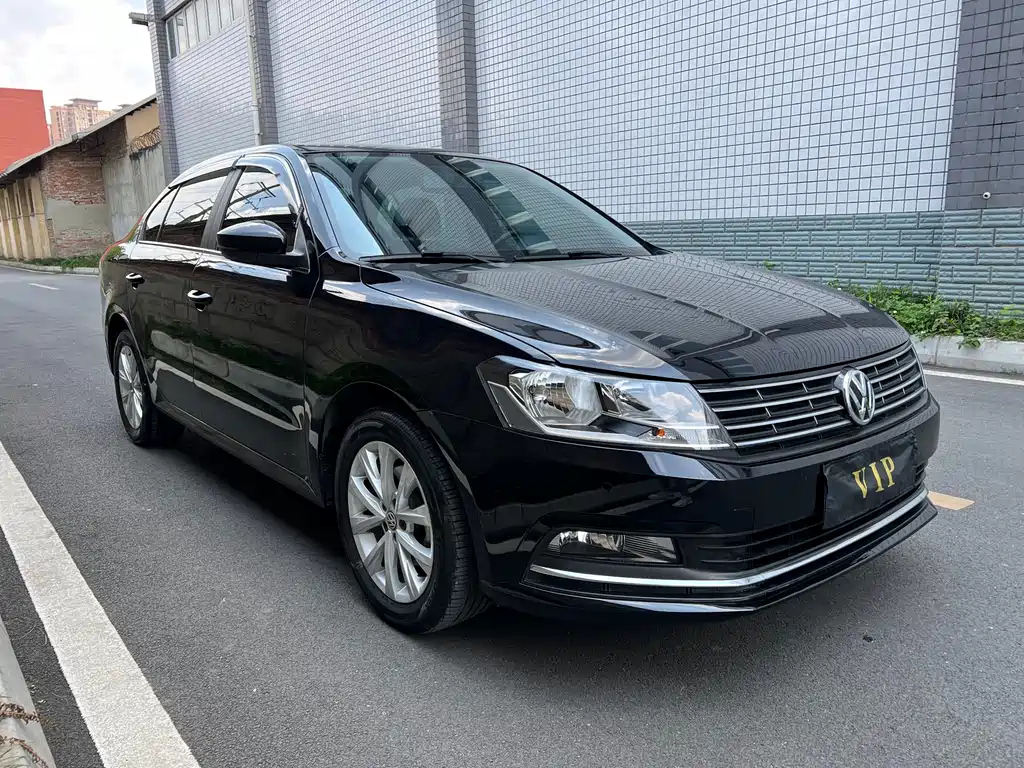 VOLKSWAGEN LAVIDA 2018