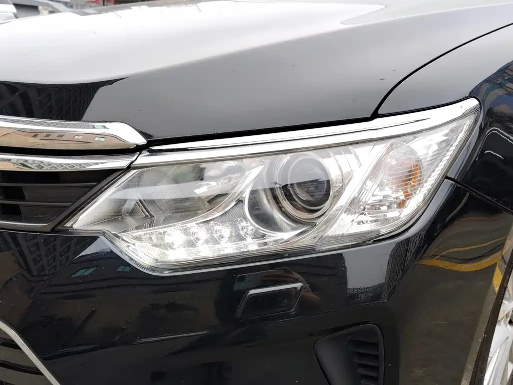 TOYOTA CAMRY 2016