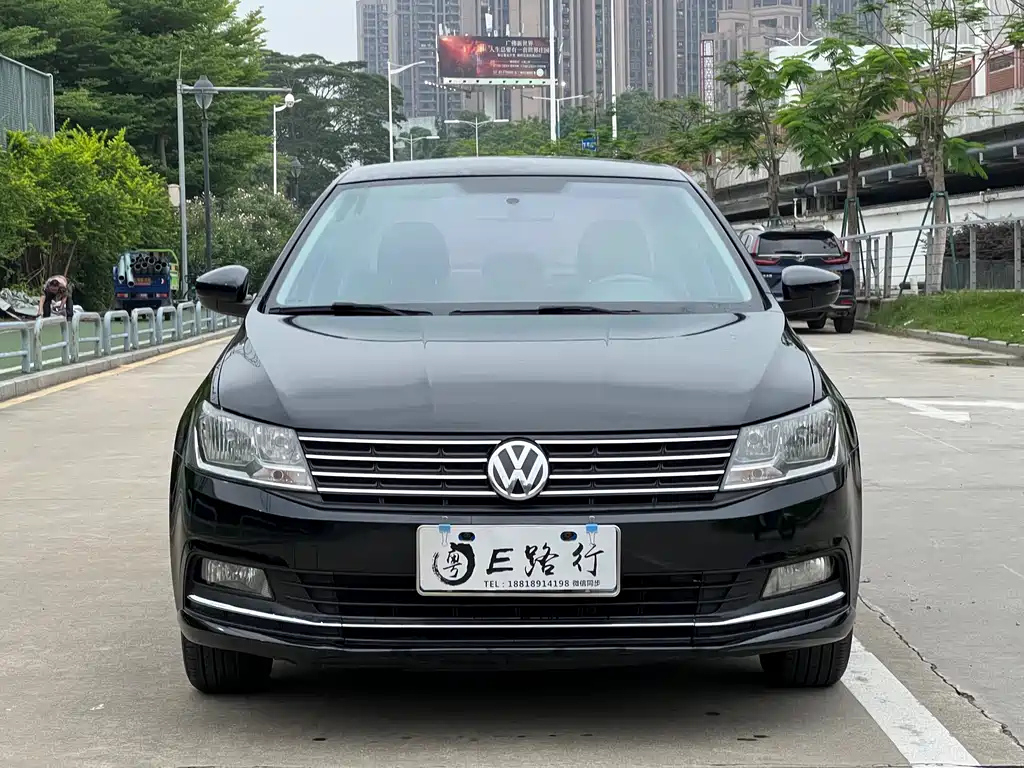 VOLKSWAGEN LAVIDA 2016