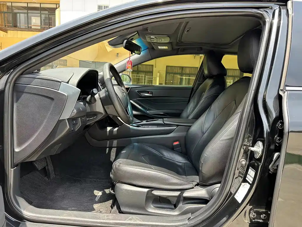 TOYOTA AVALON 2021