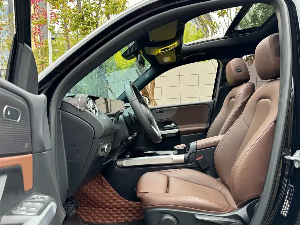 MERCEDES BENZ GLB 2022