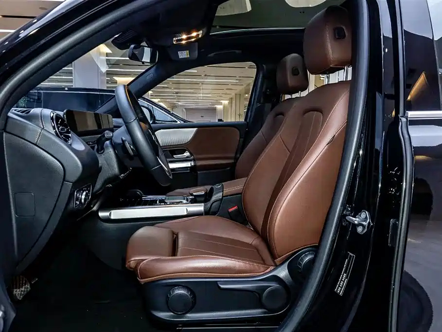 MERCEDES BENZ GLB 2022